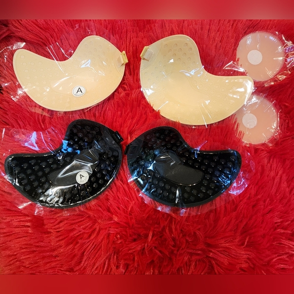 Set of 2 - Sticky Bras For Backless Dress Size A Cup (Beige&Black) - Picture 2 of 12